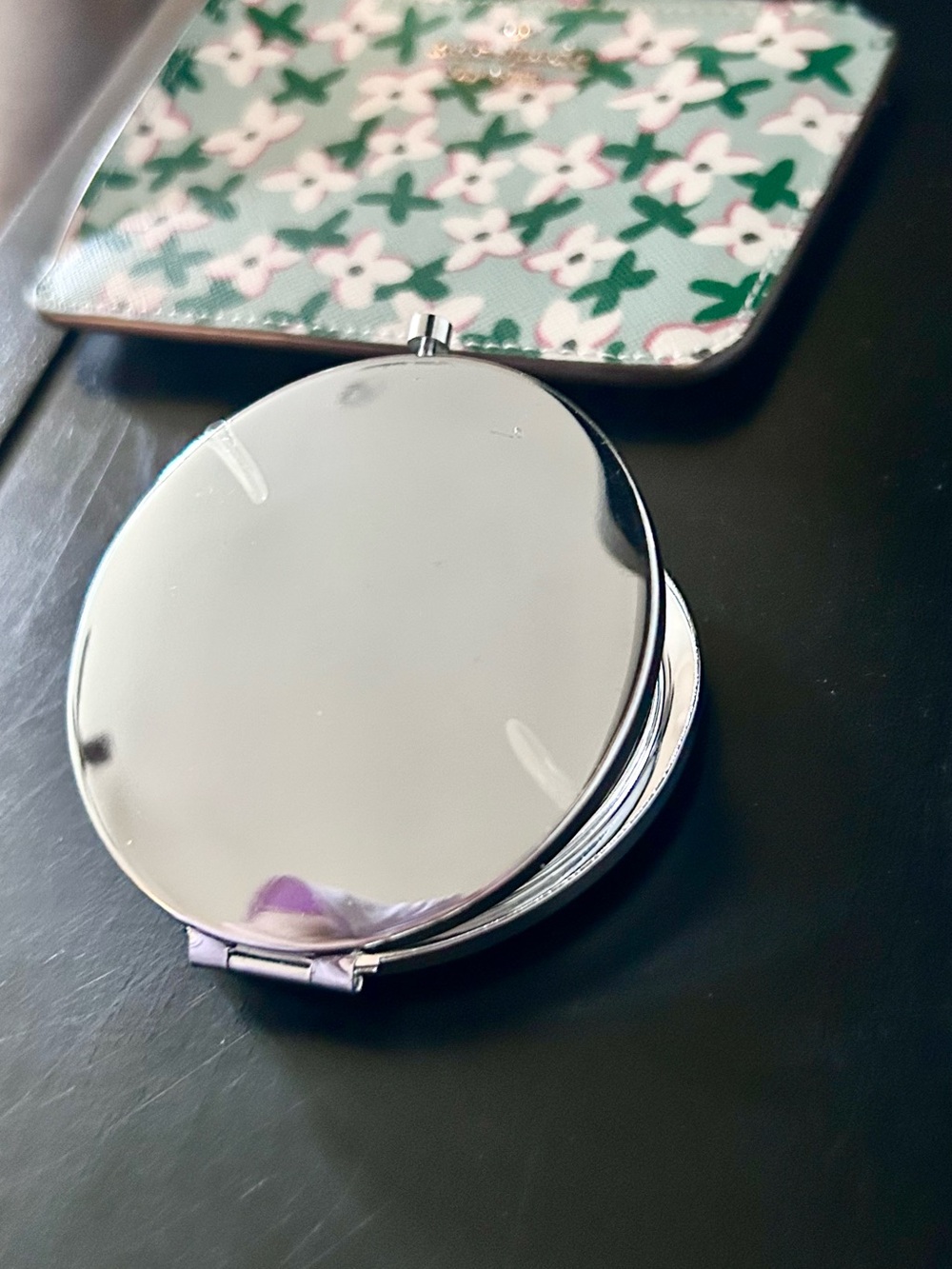 kate spade Floral Card Holder Keychain and Mirror NWOT Green White Glitter - Picture 7 of 14